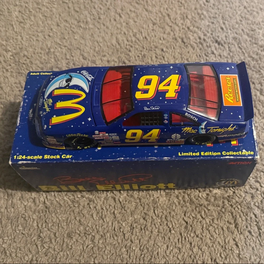 Bill Elliott 1:24 Stock Car 1997 Thunderbird